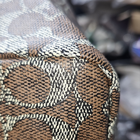 NWT COACH TAXI ZIP TOP TOTE IN SIGNATURE COATED CANVAS WOMEN BAG BROWN - Picture 4 of 14